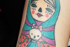 Old-School-Tattoo-Arm-Frau
